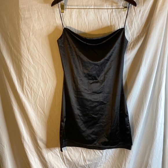 Zaful woman’s satin slip dress size. L - Picture 2 of 7